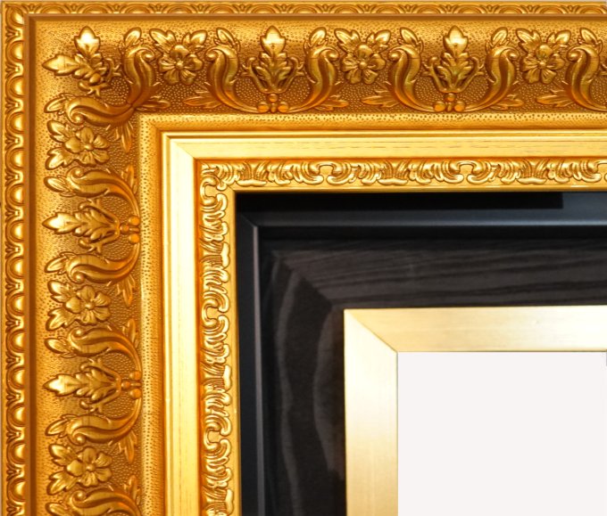 Louis Gold Frame